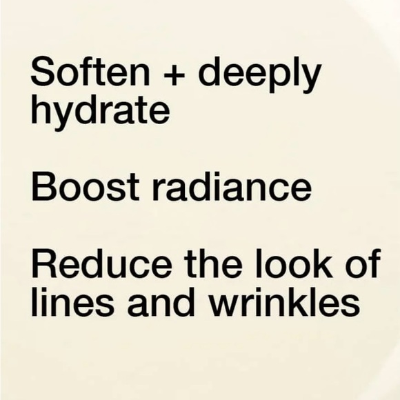 Six gldn Mini NOURISHING
FACE OIL
Intensely hydrates, conditions
15 ml 0.5 fl oz - Picture 3 of 14